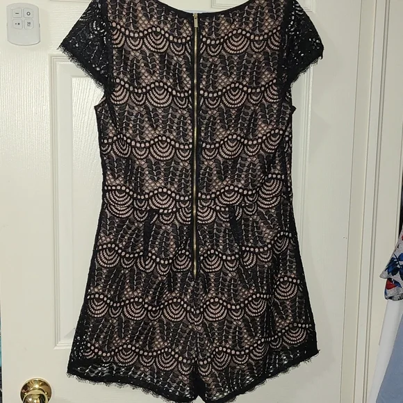 Romper - Picture 4 of 4